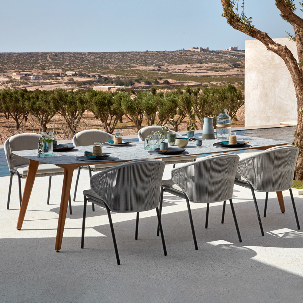 Contemporary Outdoor Dining Furniture