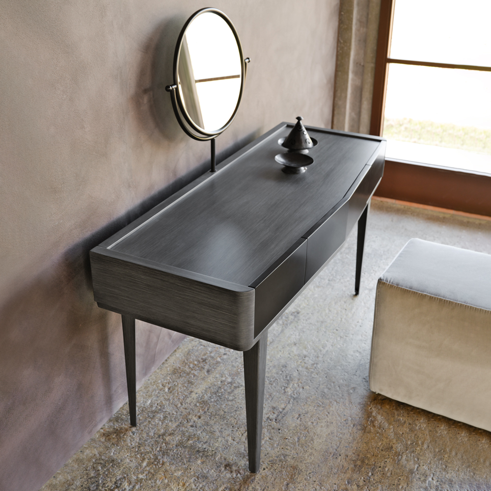 Modern Dressing Table With Mirror