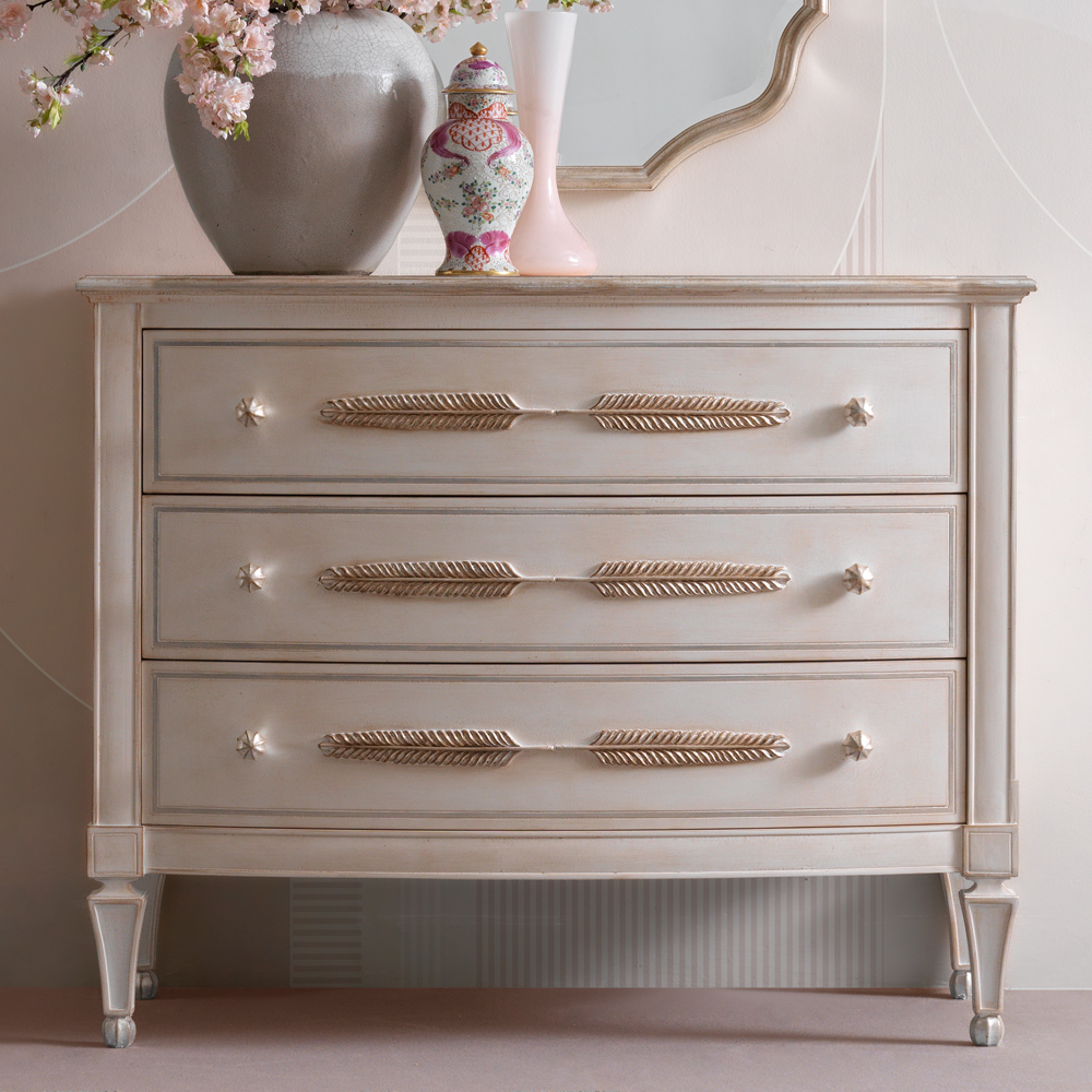 Classic Feather Design Chest Of Drawers