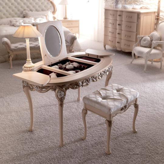 Luxurious Italian Dressing Table Stool - Juliettes Interiors
