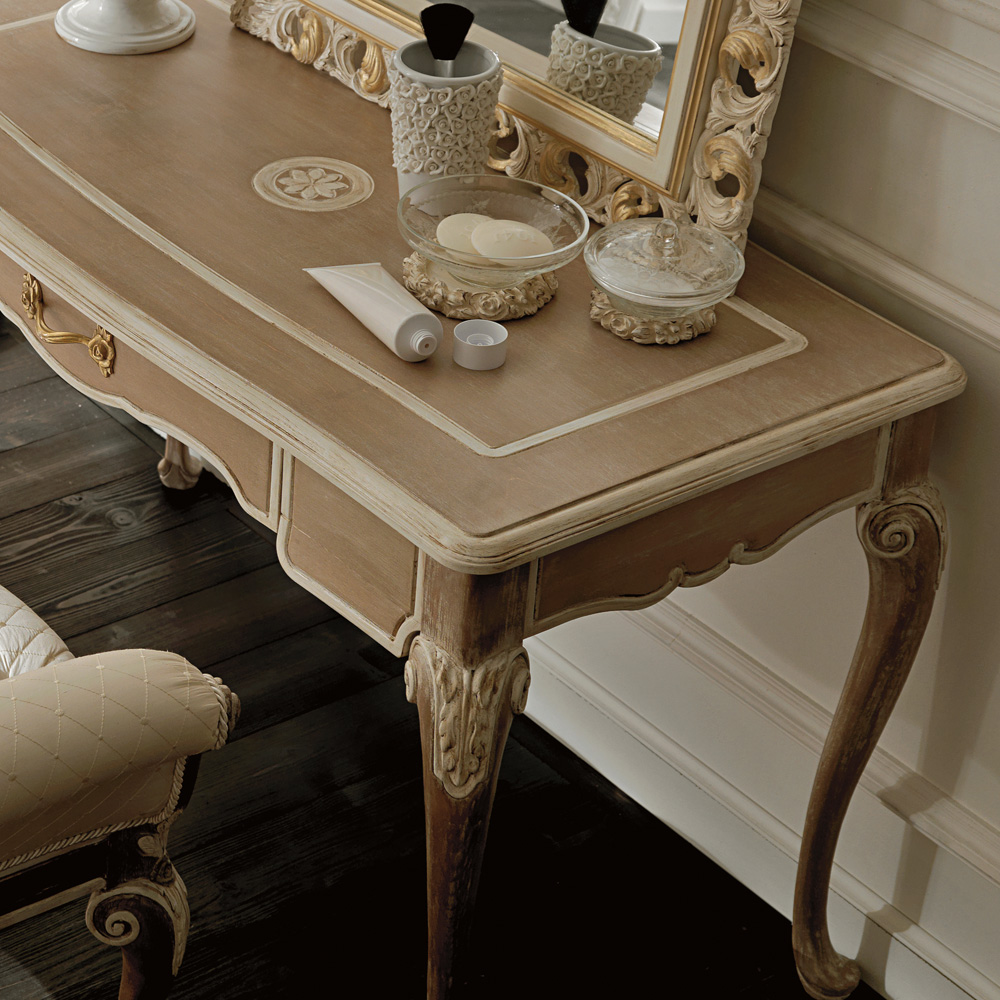 Luxurious Italian Classic Dressing Table