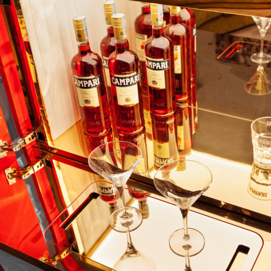 Contemporary Designer Cocktail Bar Cabinet Cocktails about to be served