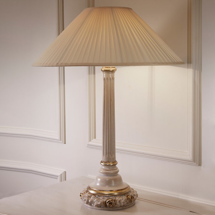 Luxury Italian Rose Design Table Lamp