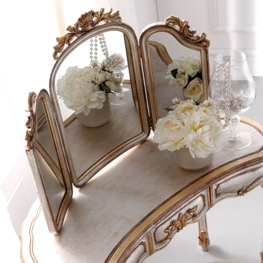 Antique Finish Silver Rococo 3 Leaf Dressing Table Mirror
