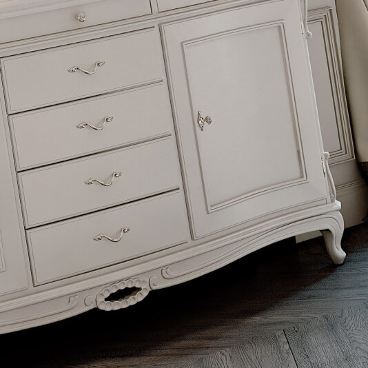 Classic Louis Reproduction Sideboard Art Deco Modern Italian Sideboard