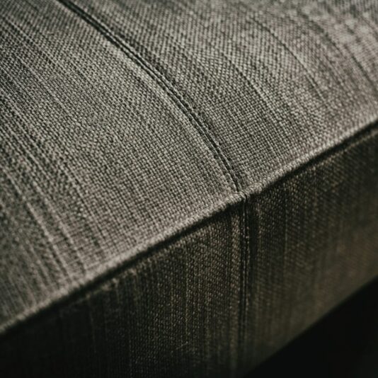 Button Upholstered Designer Linen Chaise Longue Button Upholstered Italian Designer Linen Chaise Longue