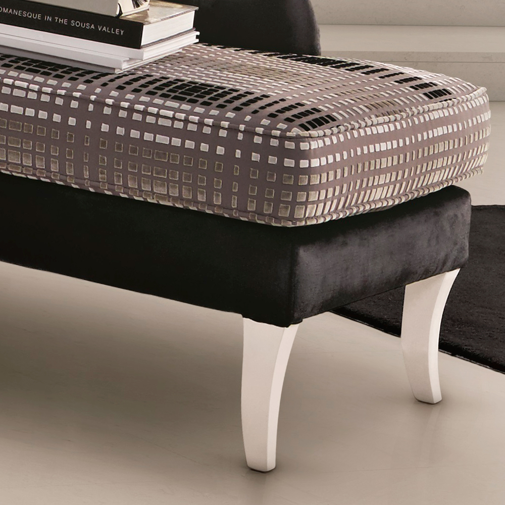 Modern Velvet Upholstered Chaise Longue