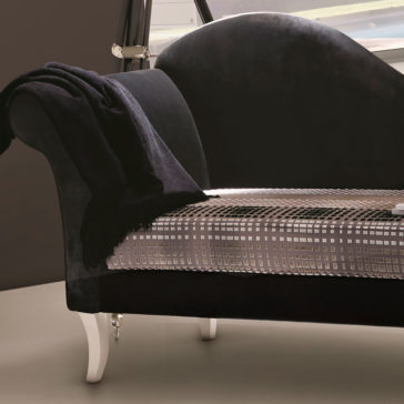 Modern Velvet Upholstered Chaise Longue Modern Velvet Upholstered Chaise Longue