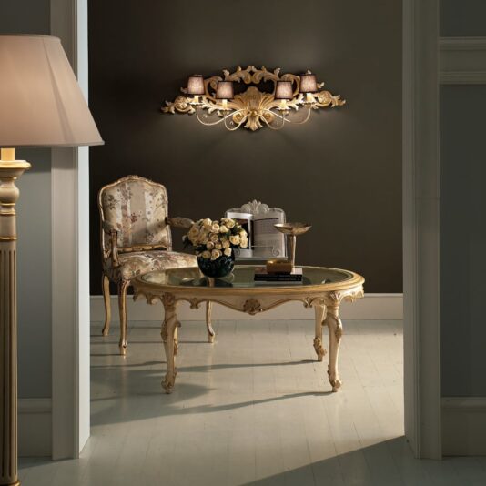 Classic Designer Italian Oval Glass Coffee Table Classic Designer Italian Oval Glass Coffee Table