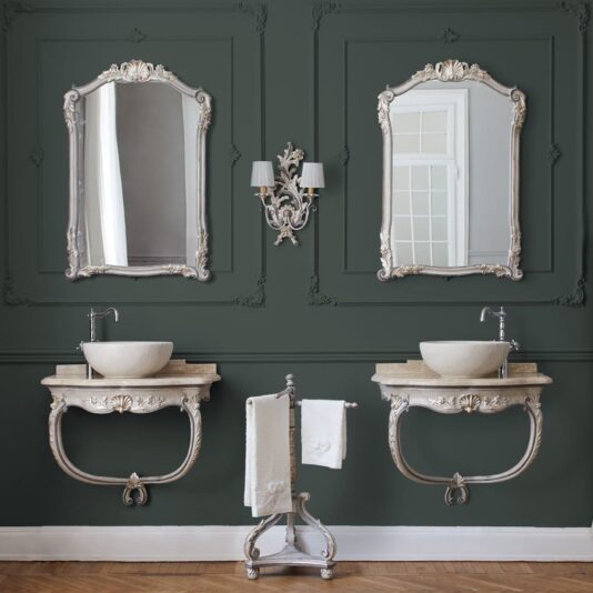 Classic Designer Italian Wall Mirror Classic Designer Italian Wall Mirror