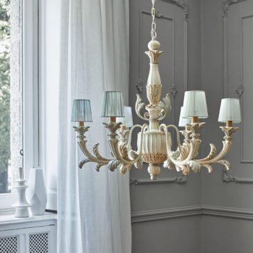 Classic Designer Ornate Italian 6 Arm Chandelier Classic Designer Ornate Italian 6 Arm Chandelier