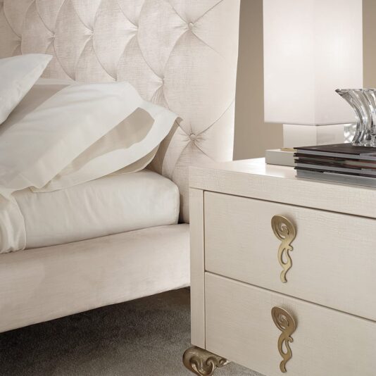 Classic Italian Button Upholstered Bed With Tall Headboard Classic Italian Button Upholstered Bed With Tall Headboard
