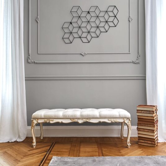 Classic Italian Designer Button Upholstered Bench Classic Italian Designer Button Upholstered Bench