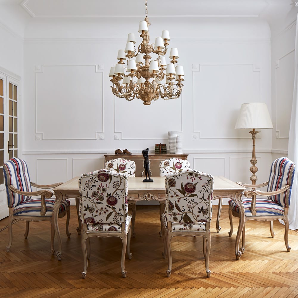Classic Italian Designer Dining Table And Chairs Set