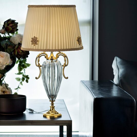 Classic Italian Designer Glass Table Lamp Classic Italian Designer Glass Table Lamp