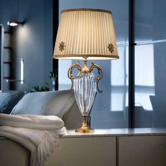 Classic Italian Designer Glass Table Lamp Classic Italian Designer Glass Table Lamp