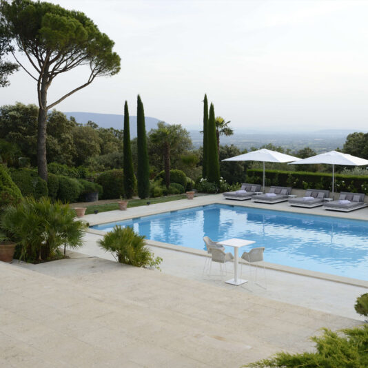 Contemporary Designer Outdoor Double Day Bed Style Lounger Contemporary Designer Outdoor Double Day Bed Style Lounger