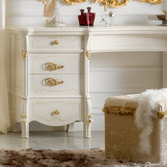gold leaf dressing table Gold Leaf End Table - Mirrored Top with Iron Frame