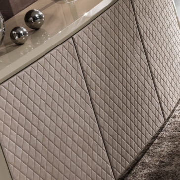 Designer Curved Lacquered Leather Sideboard Designer Curved Lacquered Leather Sideboard