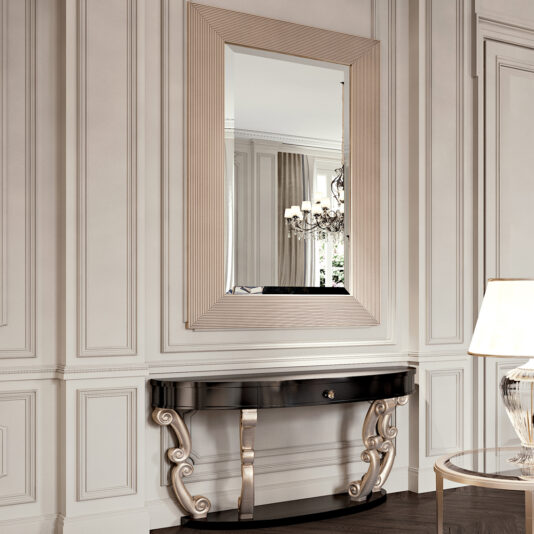 Designer High End Console And Mirror Set Designer High End Console And Mirror Set
