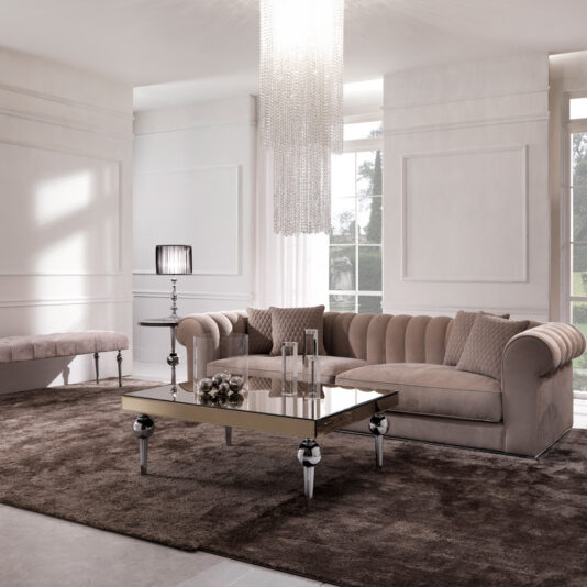 Designer Italian Mirrored Venetian Coffee Table Designer Italian Mirrored Venetian Coffee Table