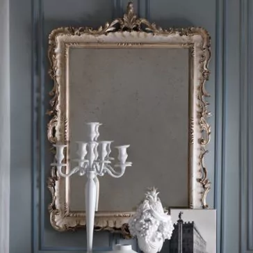 Elegant Baroque Reproduction Italian Designer Wall Mirror Elegant Baroque Reproduction Italian Designer Wall Mirror