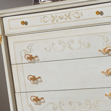 Elegant Italian Ivory and Gold Leaf Chest Of Drawers Elegant Italian Ivory and Gold Leaf Chest Of Drawers and Mirror Set