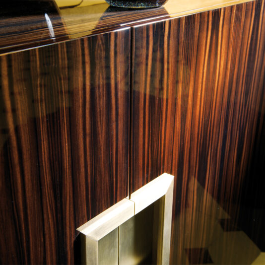 Modern Designer Italian Ebony Veneer Buffet Sideboard Modern Designer Italian Ebony Veneer Buffet Sideboard