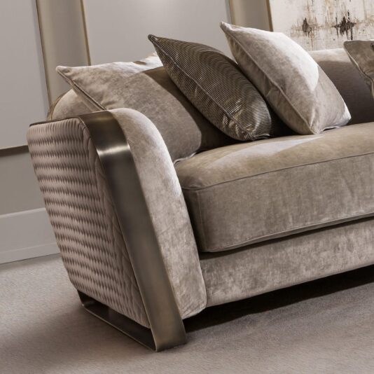 High End Contemporary Italian Designer Quilted Leather Sofa High End Contemporary Italian Designer Quilted Leather Sofa
