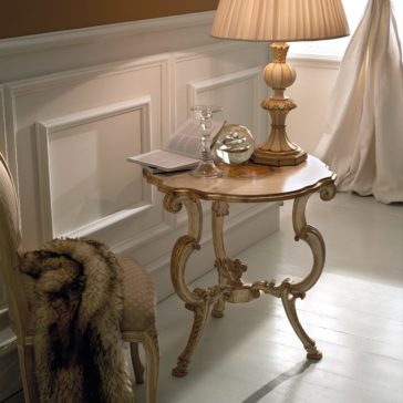 High End Designer Italian Side Table High End Designer Italian Side Table