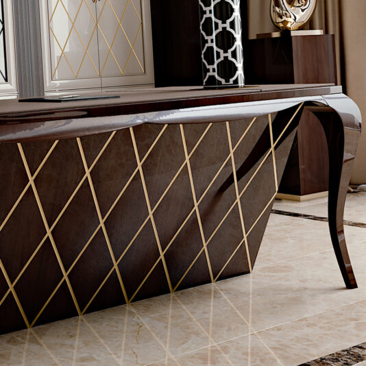 High End Designer Lacquered Writing Desk High End Designer Lacquered Writing Desk