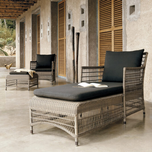 High End Designer Wicker Sun Lounger