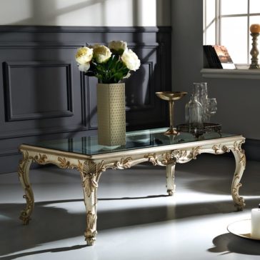 Italian Designer High End Glass Coffee Table Italian Designer High End Glass Coffee Table