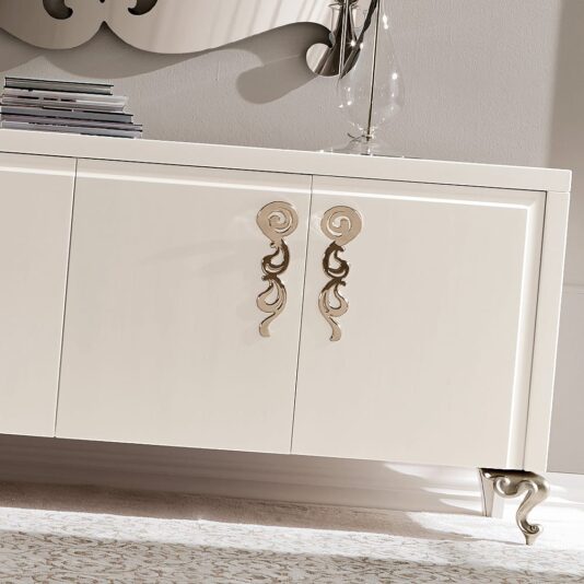 High End Italian Designer Mother of Pearl Sideboard High End Italian Designer Mother of Pearl Sideboard