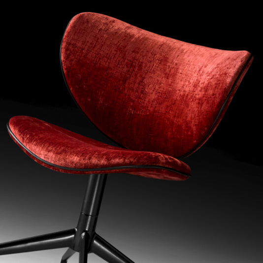 High End Designer Retro Swivel Chair High End Italian Designer Retro Swivel Chair