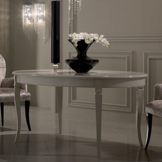 High End Italian Lacquered Extendable Dining Table