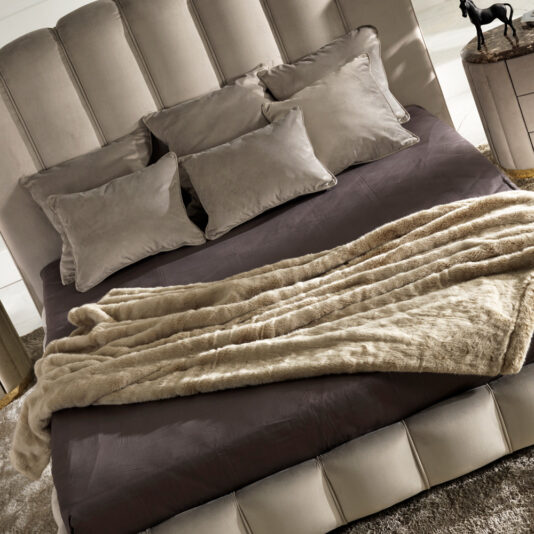 High End Italian Padded Nubuck Leather Bed High End Italian Padded Nubuck Leather Bed
