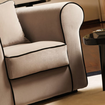 High End Modern Italian Velvet Armchair High End Modern Italian Velvet Armchair