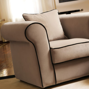 High End Modern Italian Velvet Armchair High End Modern Italian Velvet Armchair