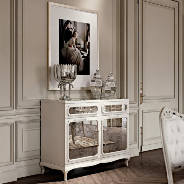 High End Modern Lacquered Mirrored Sideboard High End Modern Lacquered Mirrored Sideboard