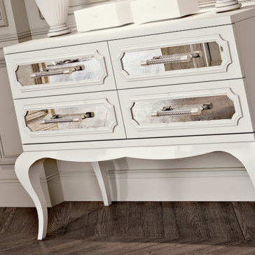 High End Modern Mirrored Chest of Drawers High End Modern Mirrored Chest of Drawers