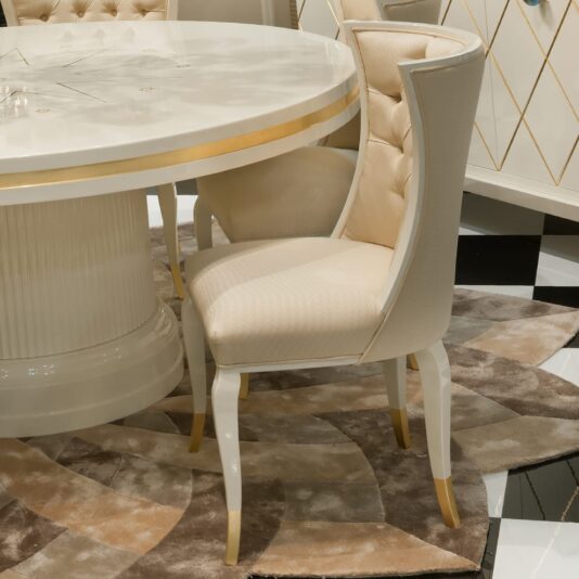 High End Modern Ivory Lacquered Round Dining Table Set