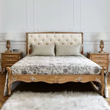 High End Oak Button Upholstered Italian Bed High End Oak Button Upholstered Italian Bed