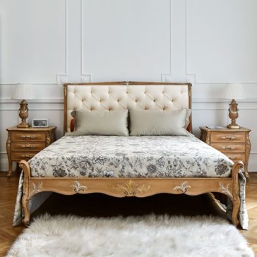 High End Oak Button Upholstered Italian Bed High End Oak Button Upholstered Italian Bed