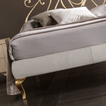 High End Ornate Italian Gold Leaf Designer Wrought Iron Bed High End Ornate Italian Gold Leaf Designer Wrought Iron Bed