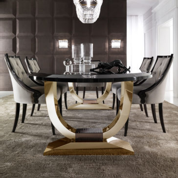 Italian Black Lacquered Gold Oval Dining Table Italian Black Lacquered Gold Oval Dining Set