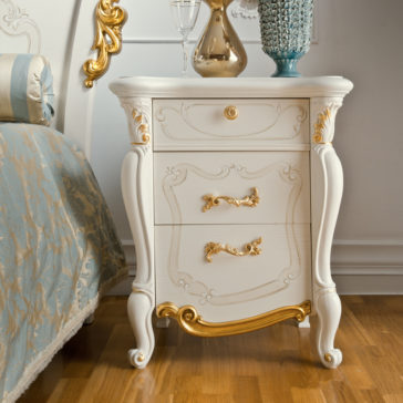 Italian Carved Gold Leaf Bedside Cabinet Italian Carved Gold Leaf Bedside Cabinet
