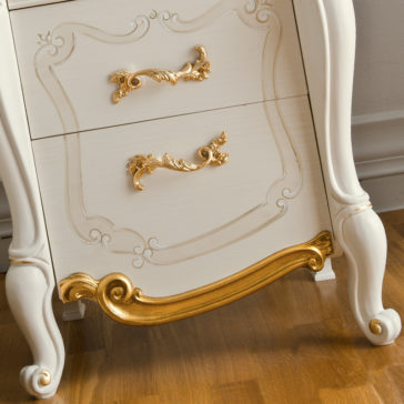 Italian Carved Gold Leaf Bedside Cabinet Italian Carved Gold Leaf Bedside Cabinet