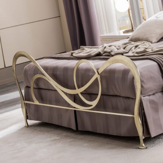 Italian Champagne Leaf Ornate Wrought Iron Bed With Footboard Italian Champagne Leaf Ornate Wrought Iron Bed With Footboard