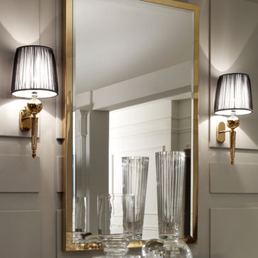 Italian Designer Brass Wall Light Italian Designer Brass Wall Light